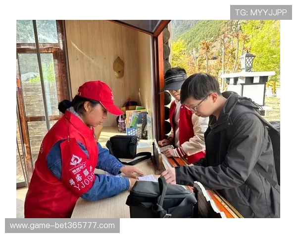 12bet手机网专业的客户服务团队,全天候在线为你提供贴心的技术支持 12bet手机网专业的客户服务团队,全天候在线为你提供贴心的技术支持